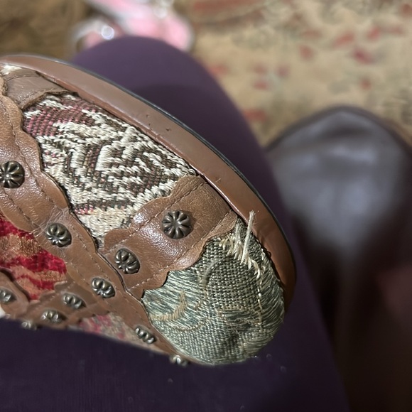 Liz Claiborne Multi Color Mules. Sz 11 - Picture 6 of 6